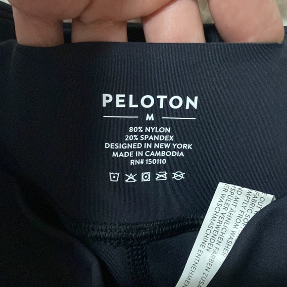 NWT Peloton Standard Move Mission High Rise Legging, Size M - Picture 7 of 7